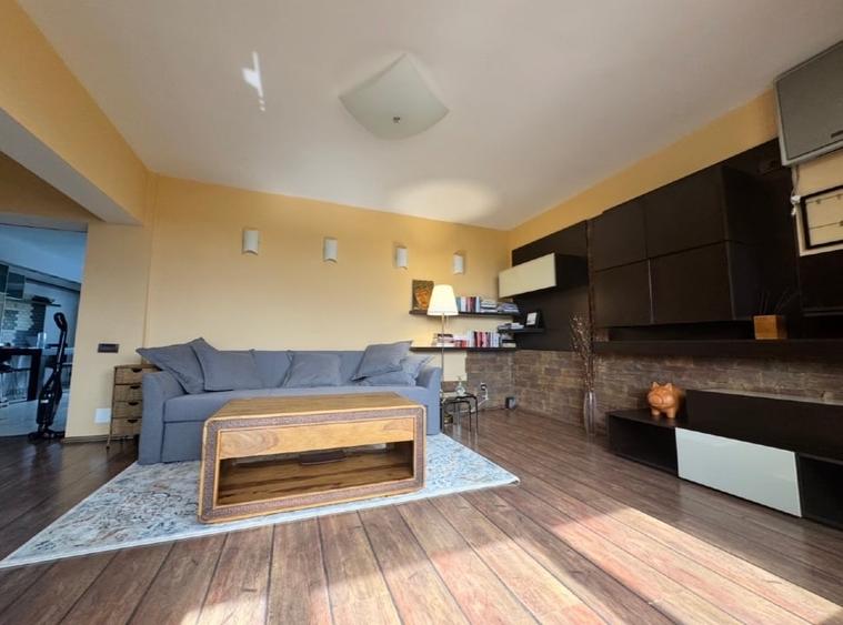 Apartament cu 2 camere decomandat, mobilat în Crângași