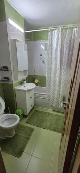 Apartament cu 3 camere decomandat în Vasile Aaron