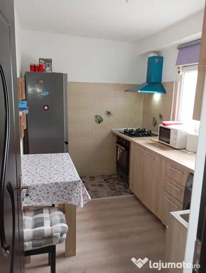Apartament cu 2 camere decomandat în Giurgiului