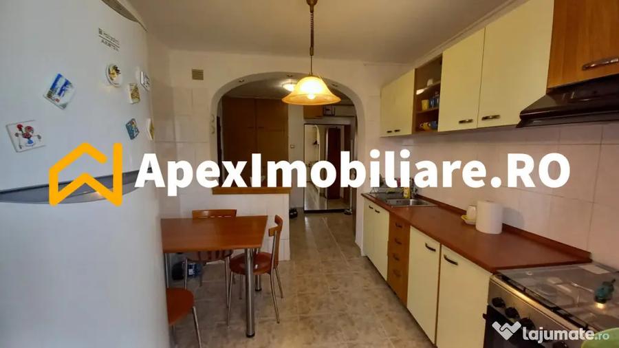 Apartament cu 3 camere semidecomandat, mobilat în Iancului