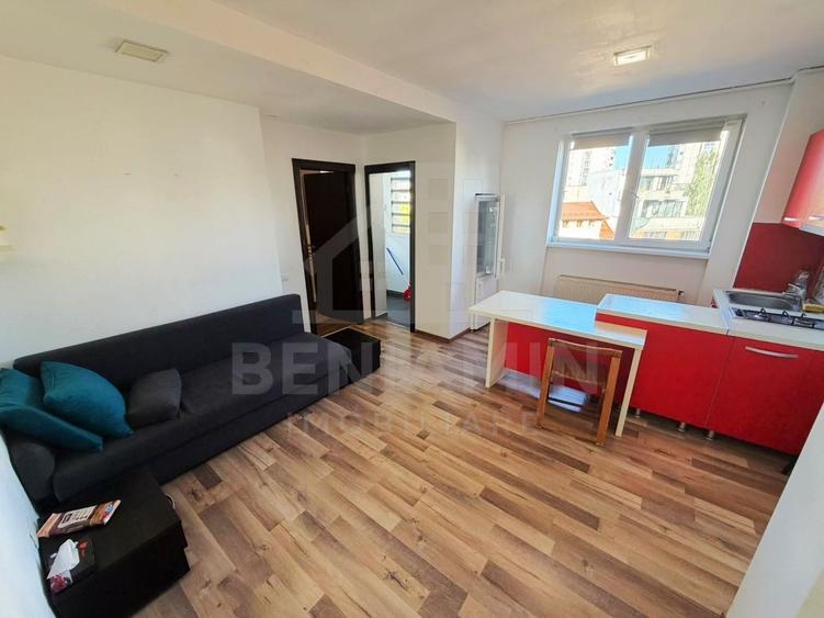 Apartament cu 3 camere semidecomandat, mobilat în Griviței