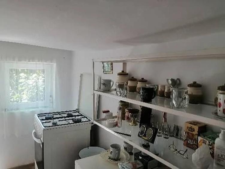 Casă cu 2 camere cu Teren 1000 Mp în Havârna