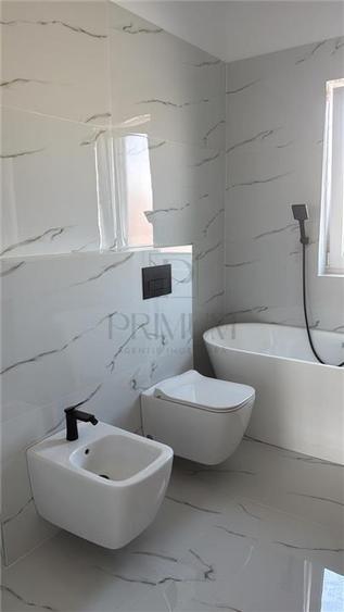 Duplex cu 4 camere cu Canalizare în Moșnița Nouă