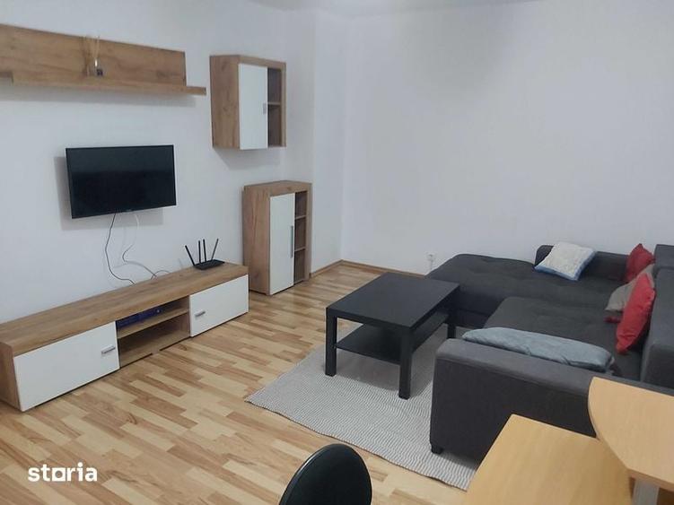Apartament cu 2 camere, mobilat în Central