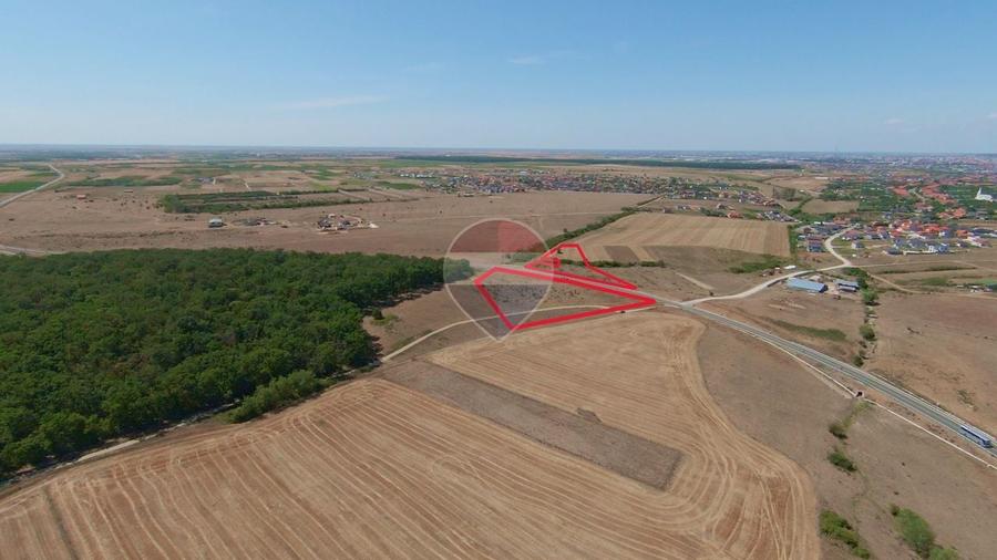 Teren Construcții intravilan de 16144 mp, în Exterior Sud