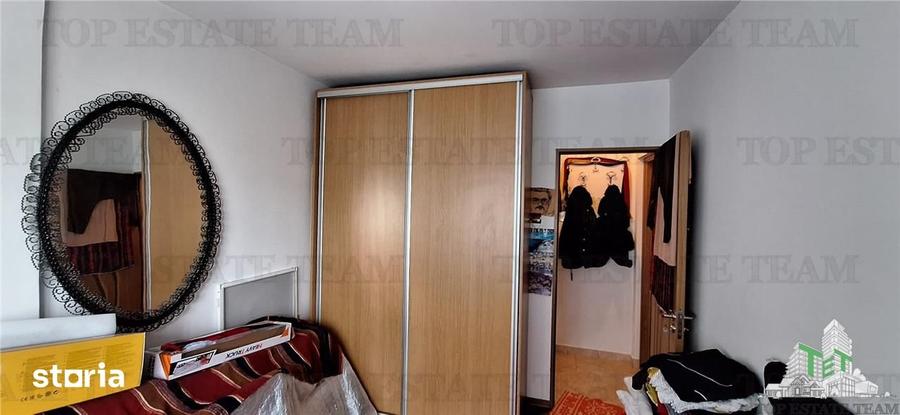Apartament cu 4 camere în CET