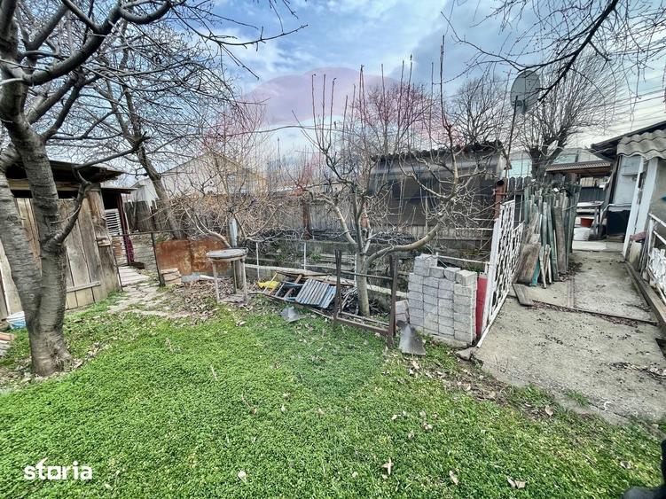 Casă cu 3 camere cu Teren 500 Mp în Central