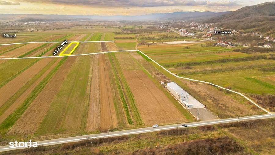 Teren de 4322 mp, în Mănești