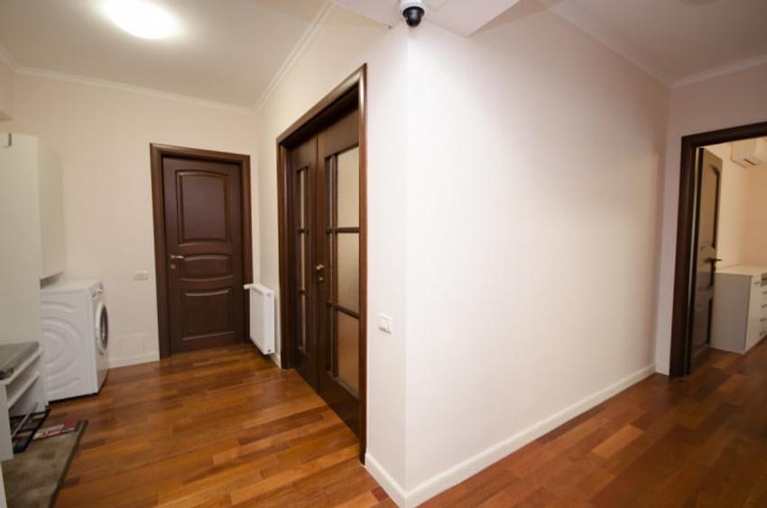 Apartament cu 3 camere decomandat în Kiseleff