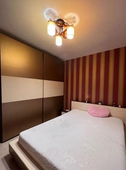 Apartament cu 3 camere semidecomandat, mobilat în 13 Septembrie