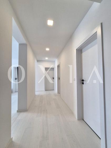 Apartament cu 3 camere decomandat, mobilat în Dumbrăvița