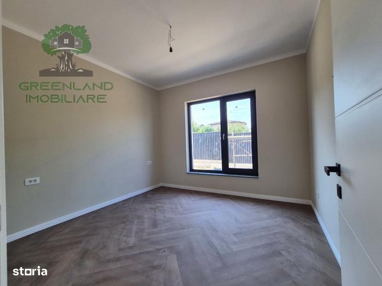 Casă cu 4 camere cu Teren 500 Mp în Tomești
