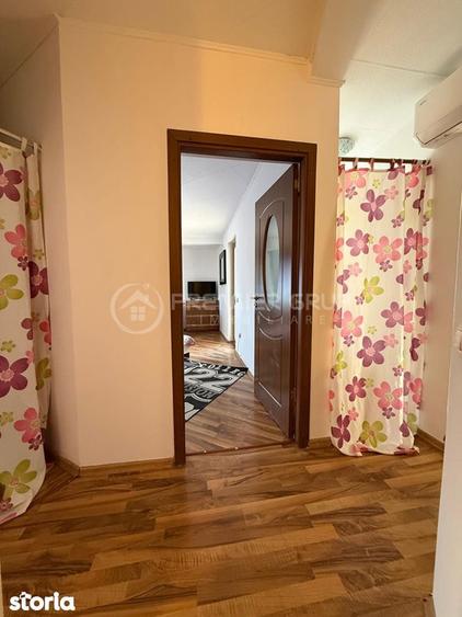 Casă cu 3 camere cu Canalizare în Sărărie