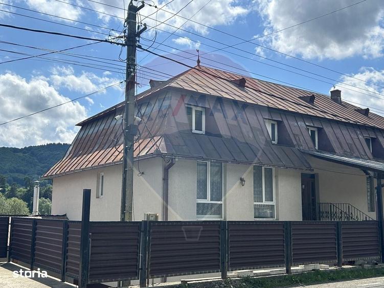 Casă cu 4 camere în Bârsana
