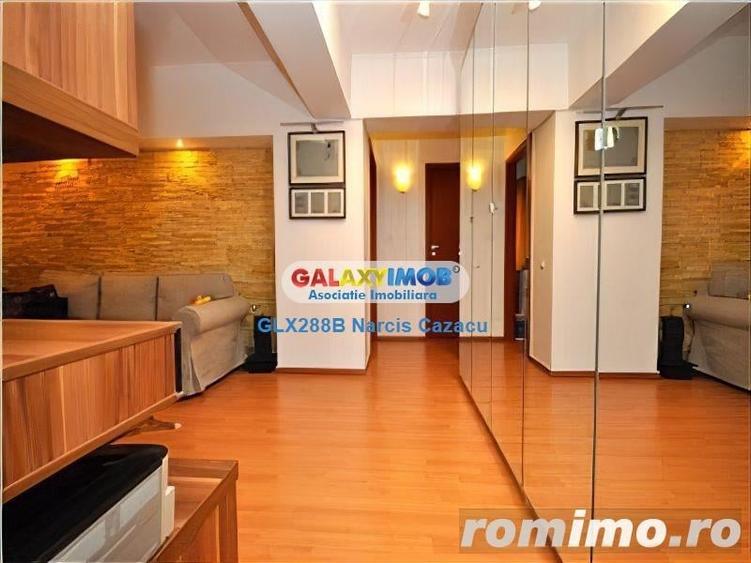 Apartament cu 3 camere decomandat în Baicului