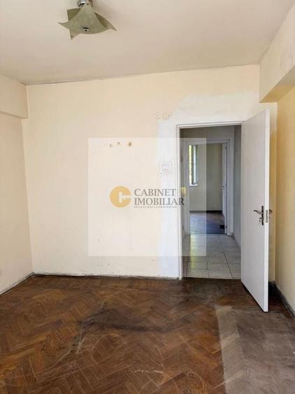 3 camere I Cismigiu  I De renovat I Etaj 4 - 11
