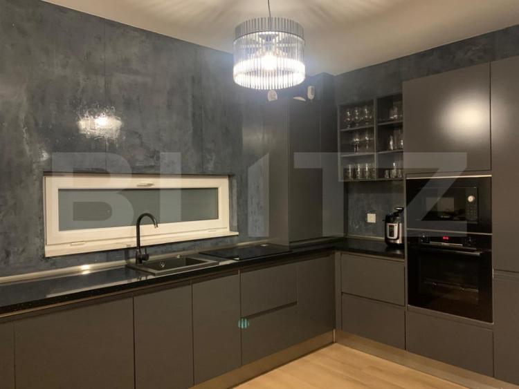 Casă cu 5 camere cu Teren 500 Mp în Central