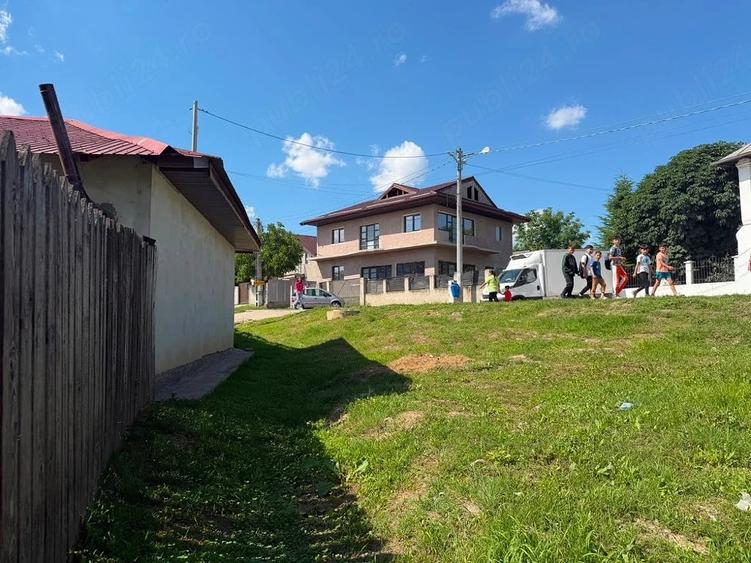 Casă cu Teren 300 Mp în Șindrilița