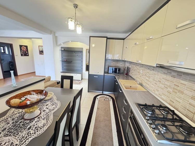 apartament cu 3 camere-de inchiriat-bloc nou-parcare proprie - 10