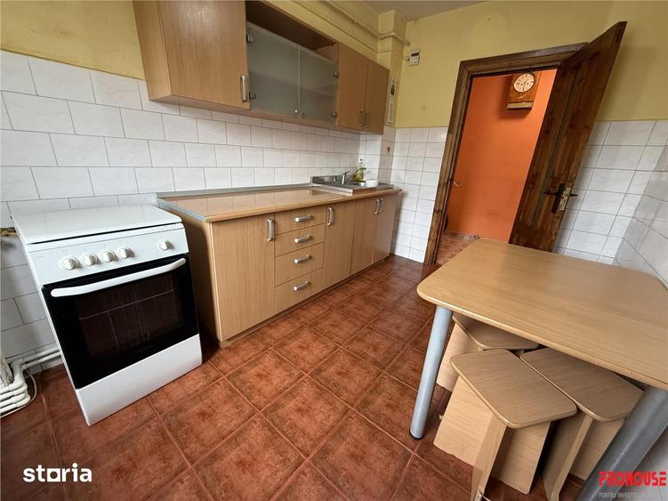Apartament cu 2 camere decomandat în Energiei