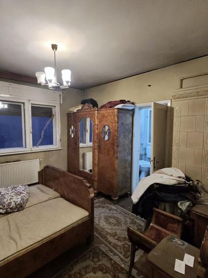 Apartament cu 4 camere semidecomandat, mobilat în Foișorul de Foc