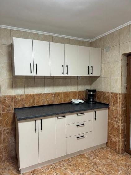 Duplex cu 10 camere cu Teren 250 Mp în Zamora