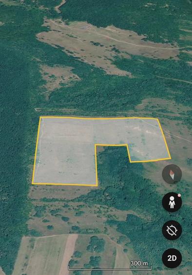 Teren de 175000 mp, în Topla