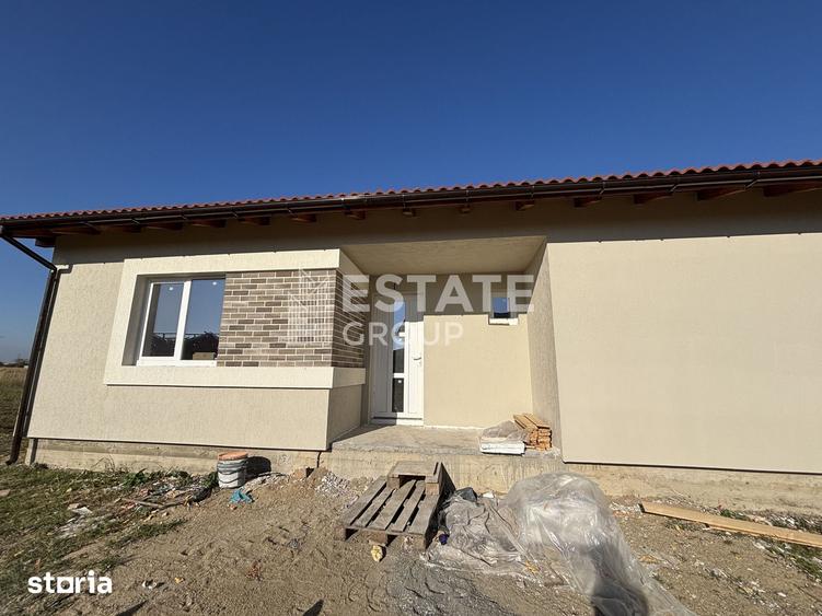 Casa individuala cu 4 camere in Mosnita Noua zona Castel comision 0% - 13