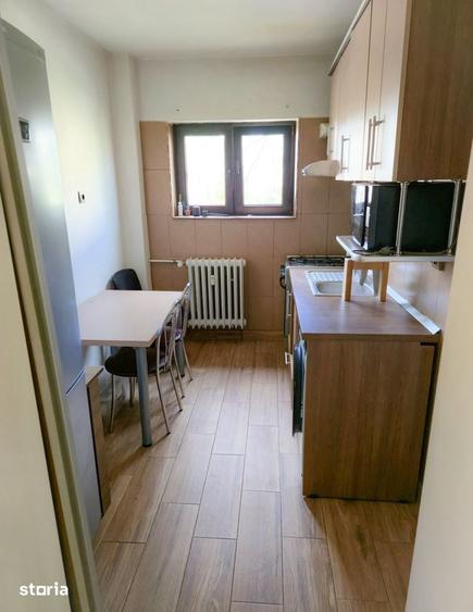 Apartament cu 2 camere decomandat în Calea București