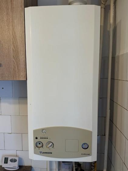 Apartament cu 2 camere decomandat, mobilat în Mioriței