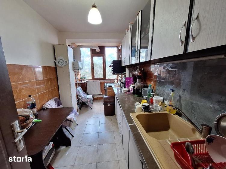 Apartament cu 3 camere în Mazepa 2