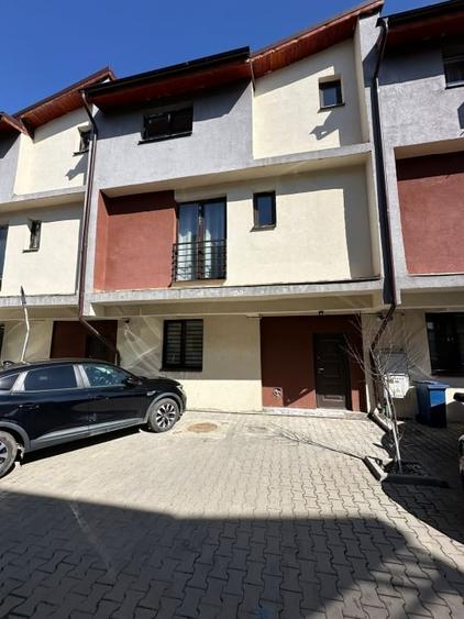 Casă cu 4 camere cu Canalizare în Bragadiru