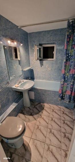 Apartament cu 3 camere decomandat în 13 Septembrie