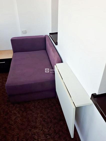Apartament cu 2 camere semidecomandat, mobilat în Central