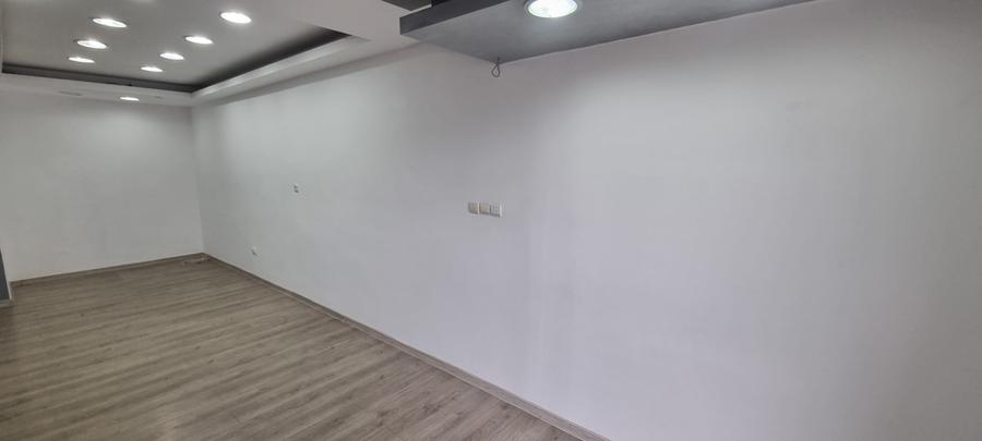 Spațiu comercial, de 52 mp, în Central