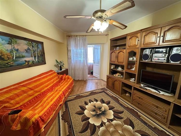 Apartament cu 2 camere decomandat, mobilat în Brăilei