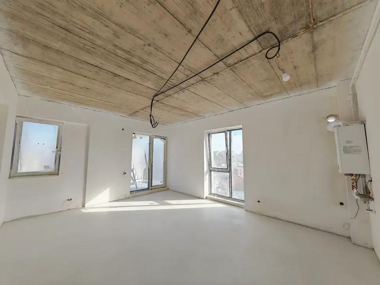 Apartament cu 3 camere decomandat în Eminescu