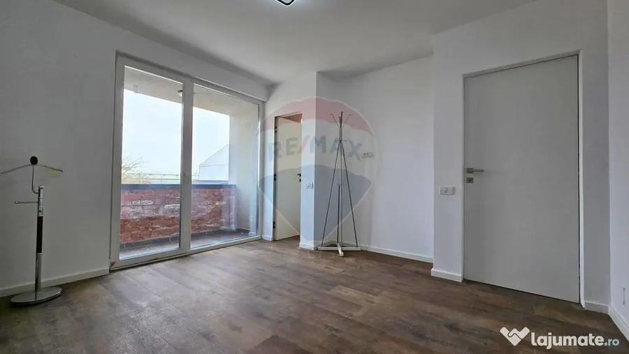 Casă cu 4 camere cu Teren 187 Mp în Tunari