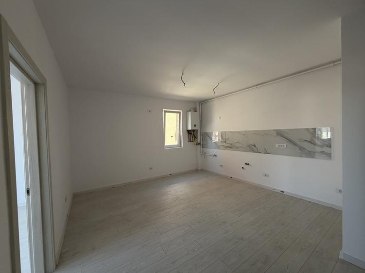 Apartament cu 3 camere decomandat în Giroc