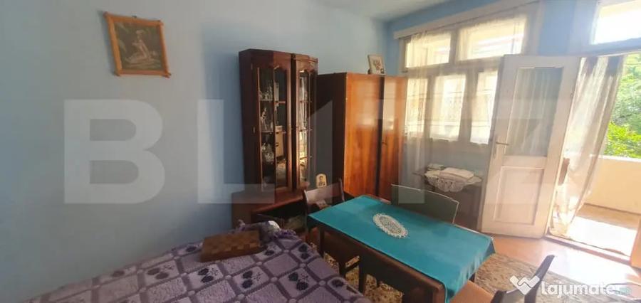 Casă cu 5 camere cu Teren 240 Mp în Central
