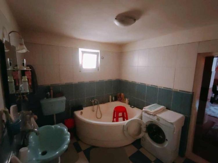 Casă individuală cu 3 camere cu Garaj în Supuru de Sus