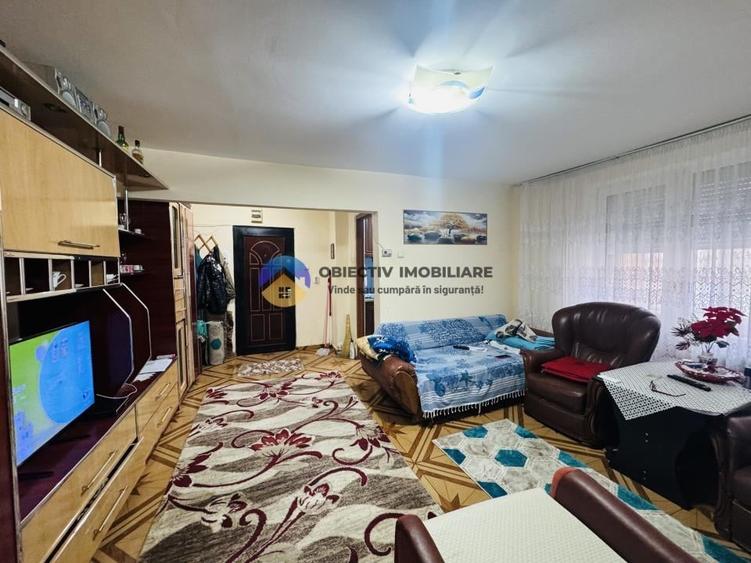 Apartament cu 2 camere semidecomandat în Mărăței