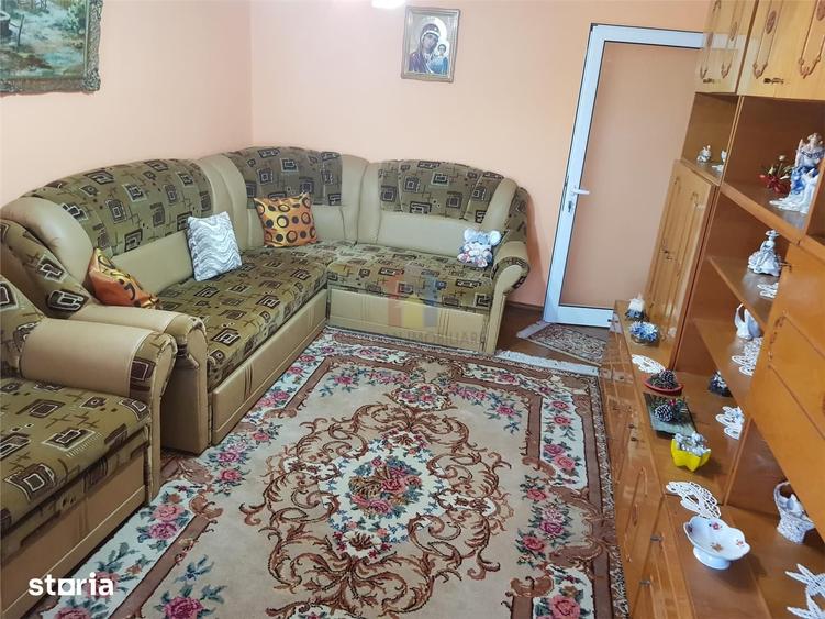 Apartament cu 3 camere decomandat în Gării