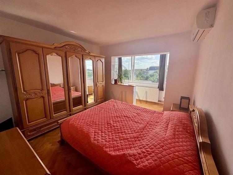 Apartament cu 3 camere decomandat în Aradului
