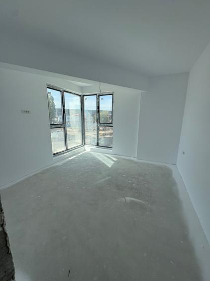 Apartament cu 2 camere decomandat în Olteniței