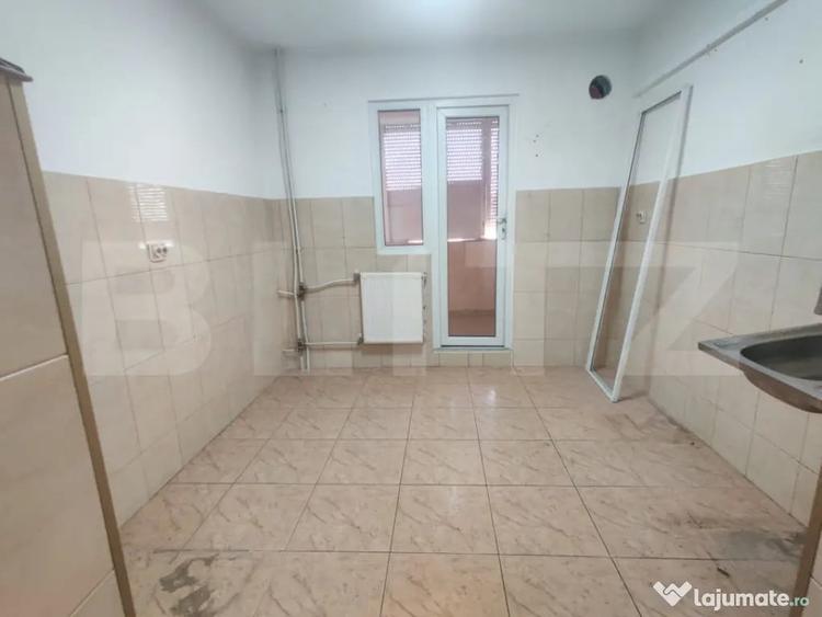 Apartament 3 camere, 2 bai, Rogerius - 4