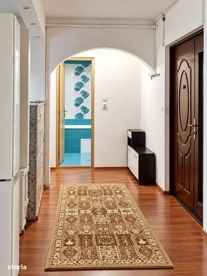 Apartament cu 2 camere decomandat în Central