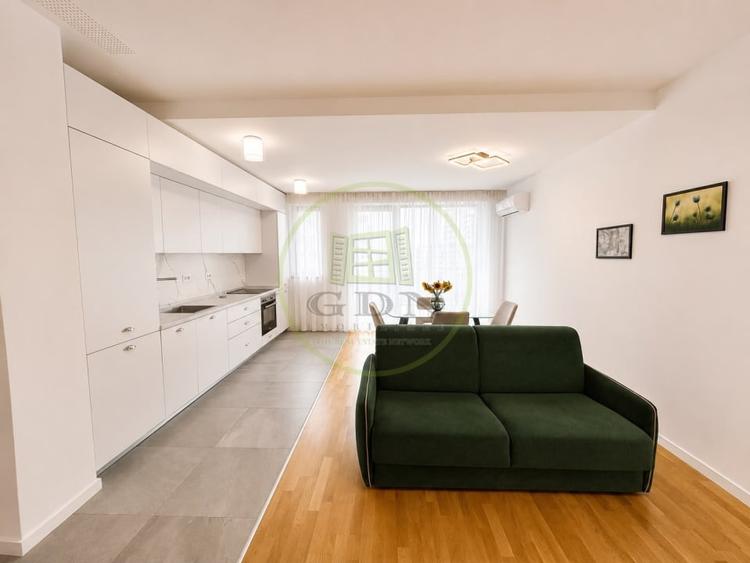 Apartament cu 2 camere semidecomandat, mobilat în Aviației
