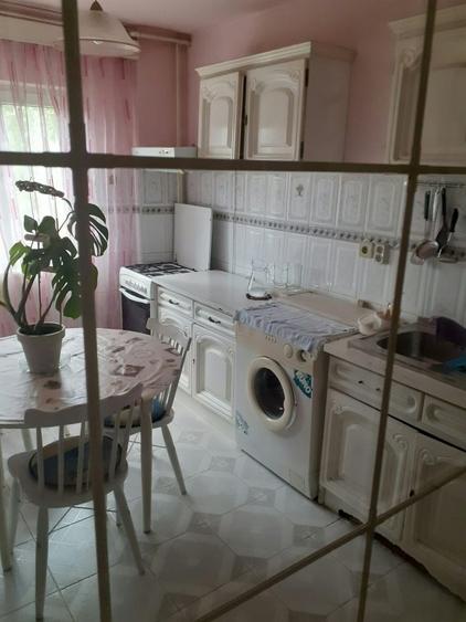 Apartament cu 2 camere decomandat în Aradului