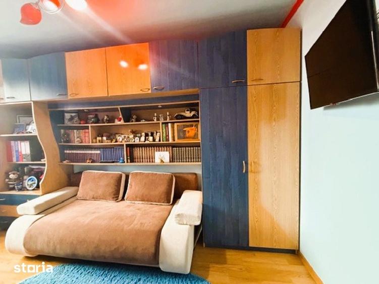 Apartament cu 3 camere în Crișan